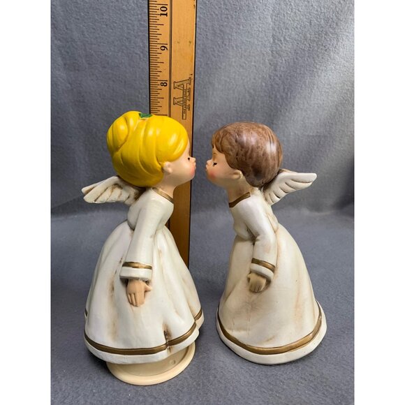 Vintage 1970s Pair of Paper Mache Kissing Angel Figurines - Picture 8 of 10